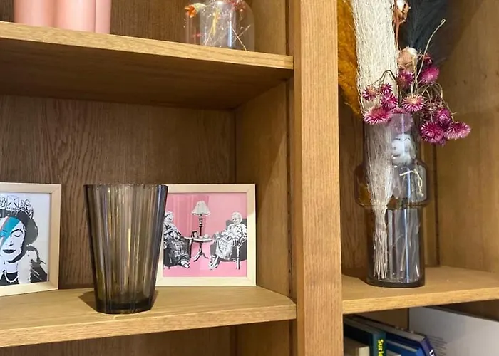 Comedy: Heart Of Town Facing The Na Region * Poitiers